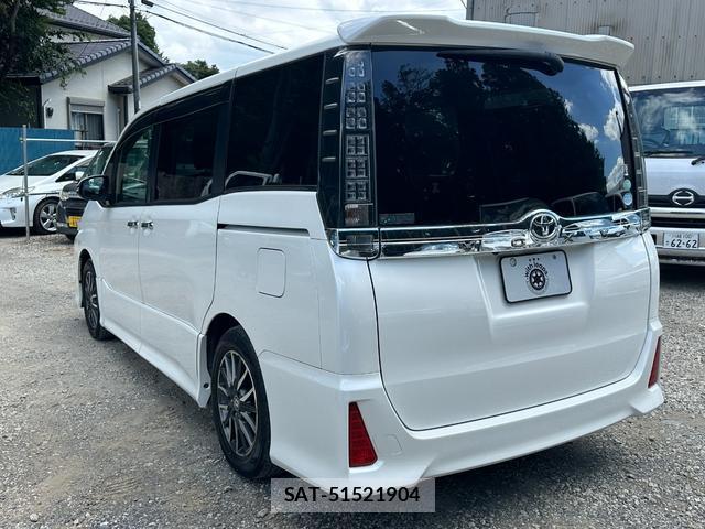 Toyota VOXY 2015-12 8545492-4