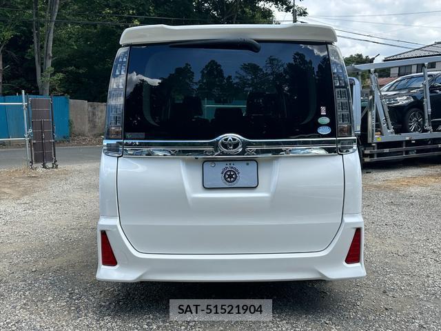 Toyota VOXY 2015-12 8545492-5