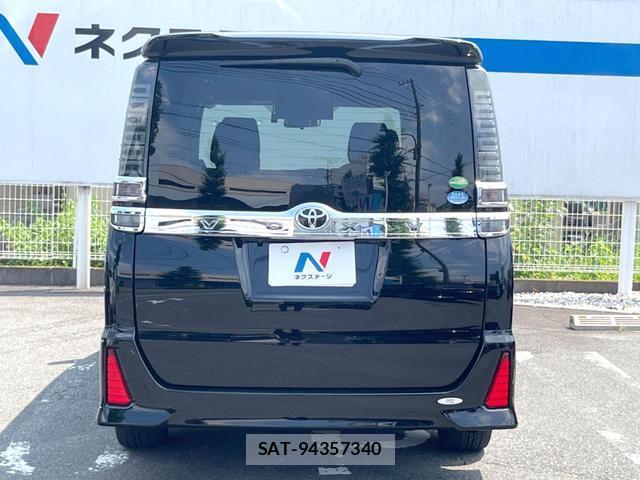 Toyota VOXY 2018-09 8545639-16