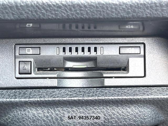Toyota VOXY 2018-09 8545639-6