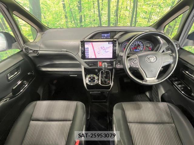 Toyota VOXY 2018-10 8545675-1