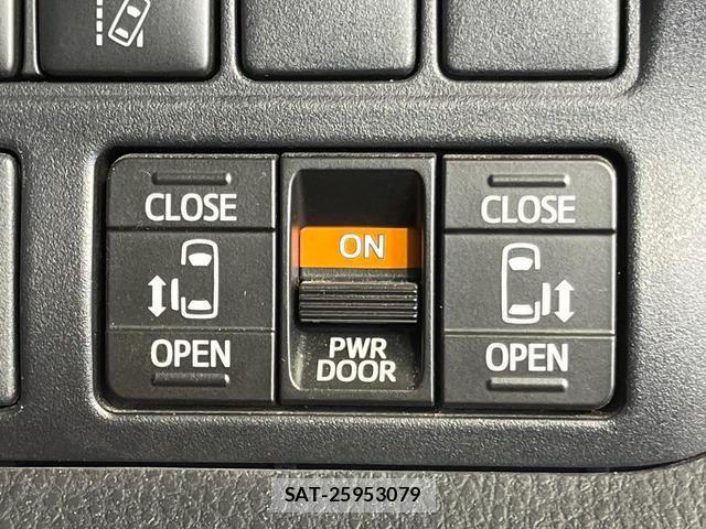 Toyota VOXY 2018-10 8545675-4