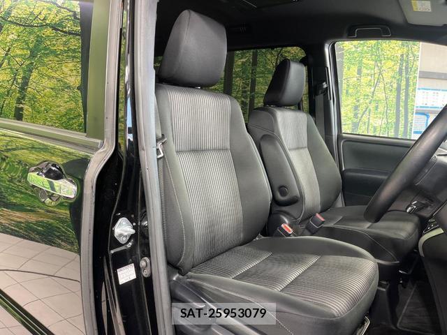 Toyota VOXY 2018-10 8545675-7