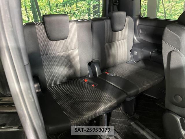 Toyota VOXY 2018-10 8545675-9