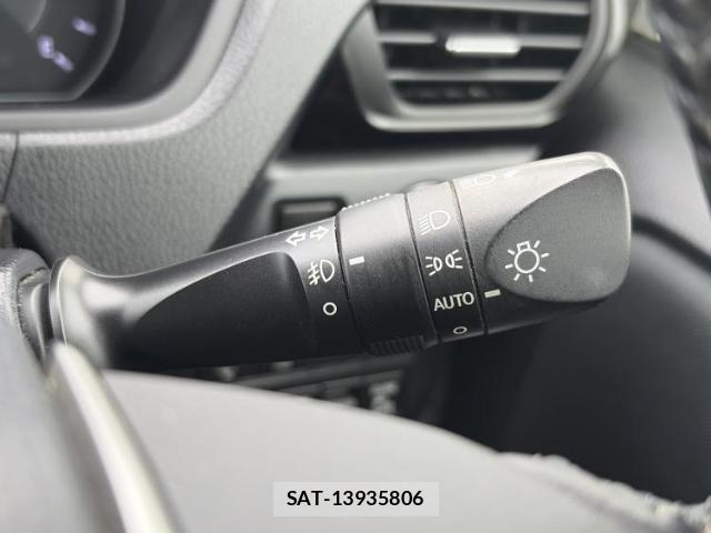 Toyota VOXY 2018-12 8545689-15