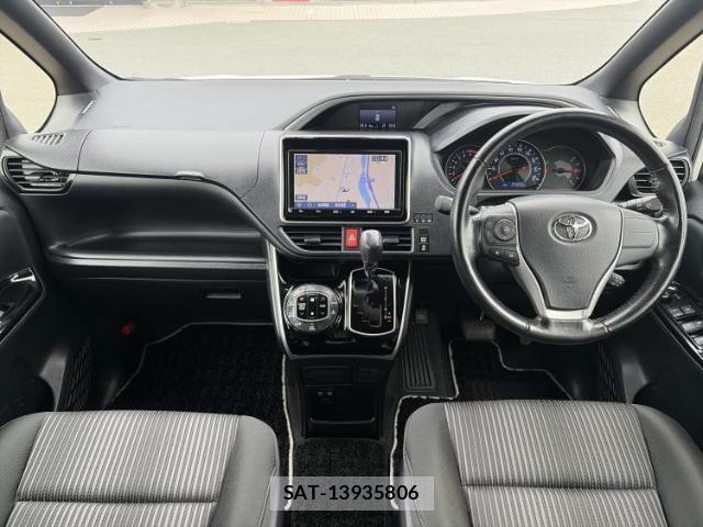 Toyota VOXY 2018-12 8545689-3