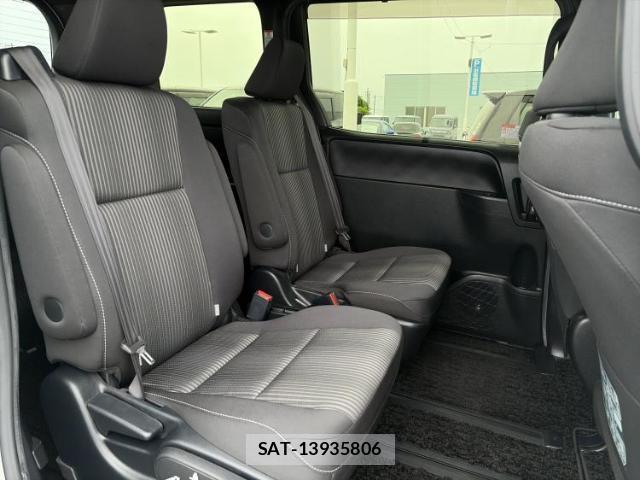 Toyota VOXY 2018-12 8545689-5