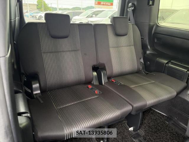 Toyota VOXY 2018-12 8545689-6