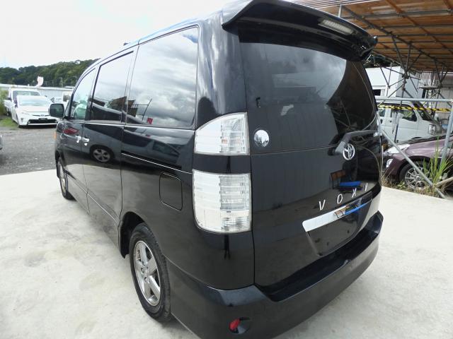 Toyota VOXY 2005-06 8545990-1