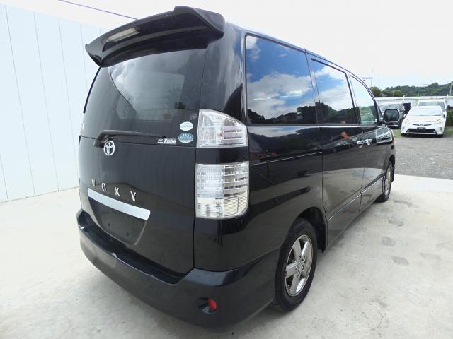 Toyota VOXY 2005-06 8545990-12