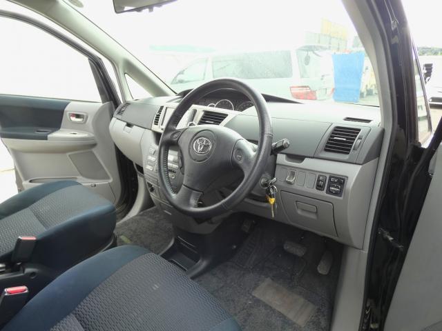 Toyota VOXY 2005-06 8545990-4
