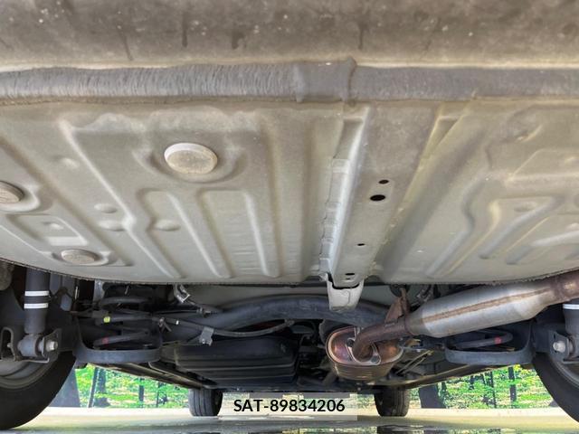 Toyota VOXY 2017-10 8546002-18