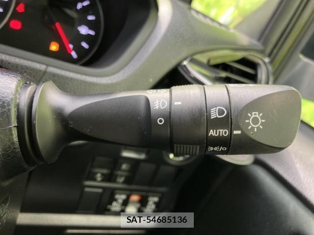 Toyota VOXY 2020-09 8546017-15