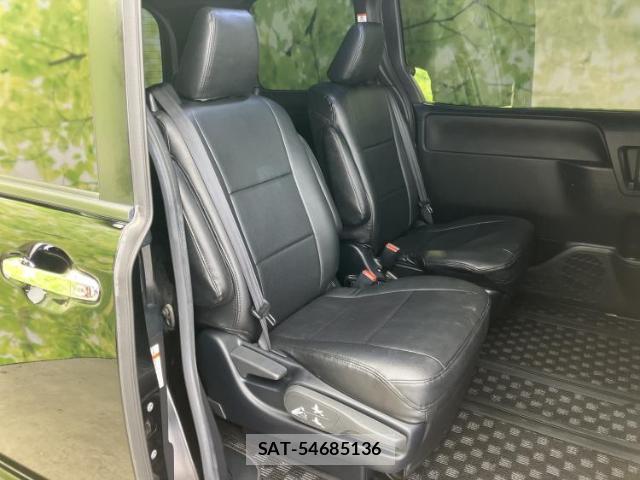 Toyota VOXY 2020-09 8546017-4