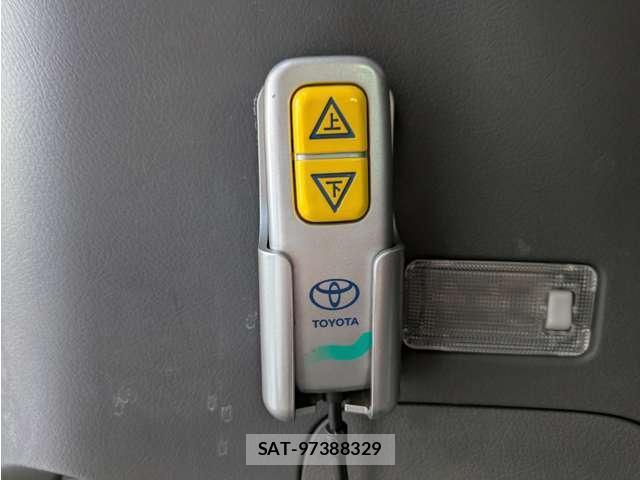 Toyota VOXY 2009-05 8546022-17