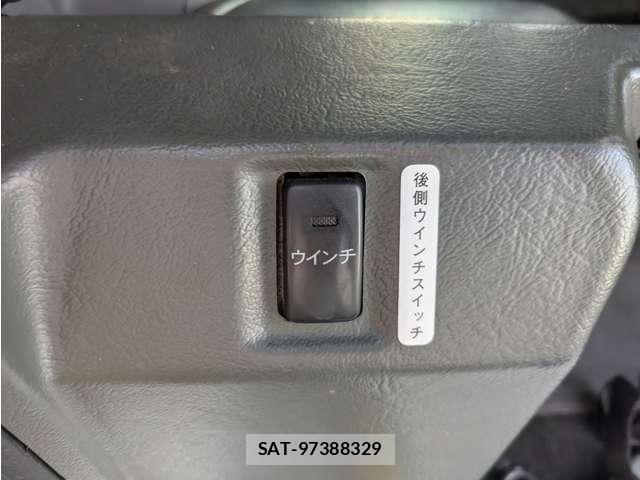 Toyota VOXY 2009-05 8546022-18
