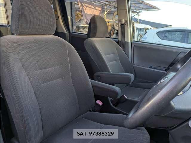 Toyota VOXY 2009-05 8546022-7