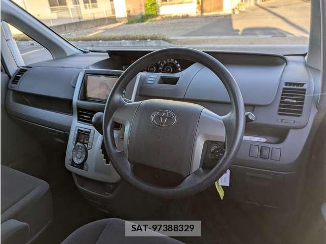 Toyota VOXY 2009-05 8546022-9