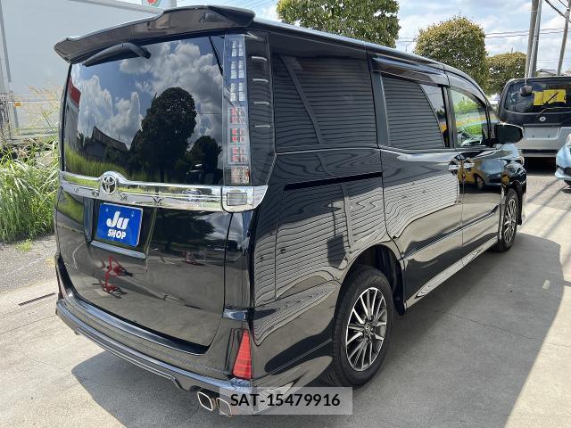 Toyota VOXY 2016-11 8546150-11
