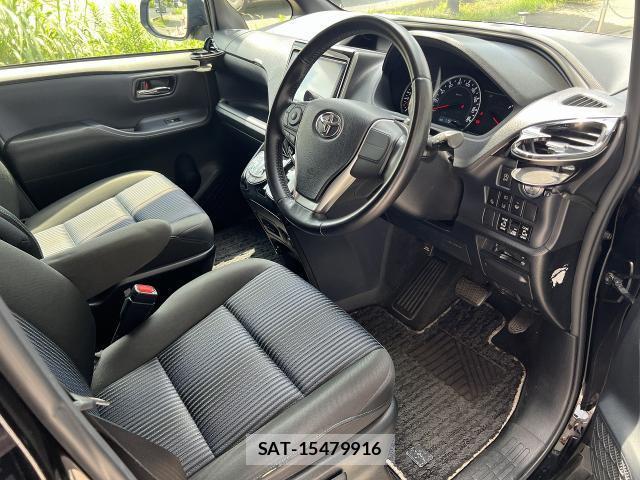 Toyota VOXY 2016-11 8546150-13