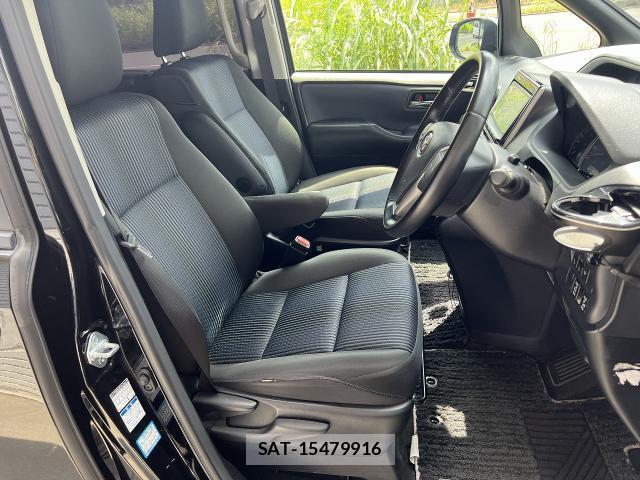Toyota VOXY 2016-11 8546150-17
