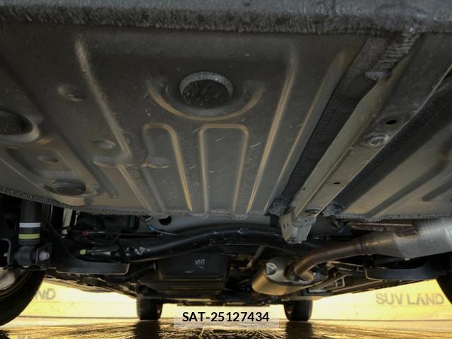 Toyota VOXY 2023-08 8546363-18