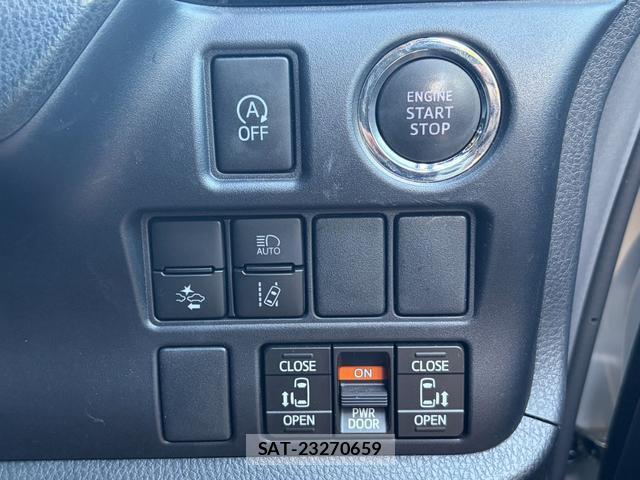 Toyota VOXY 2021-06 8546375-8