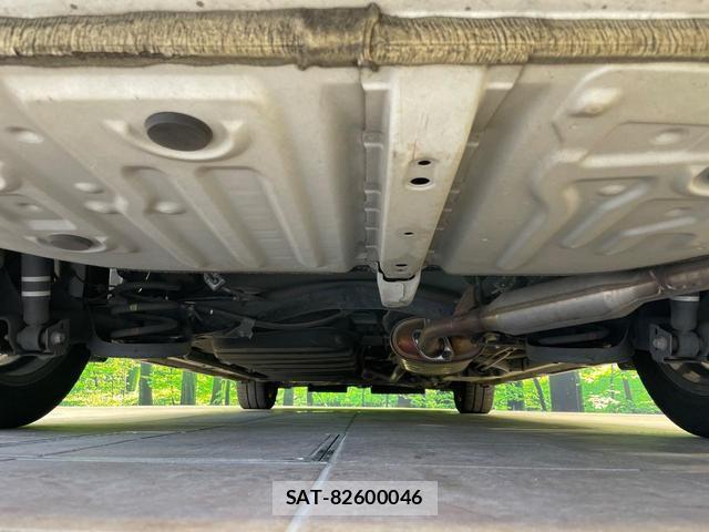 Toyota VOXY 2016-07 8546382-19