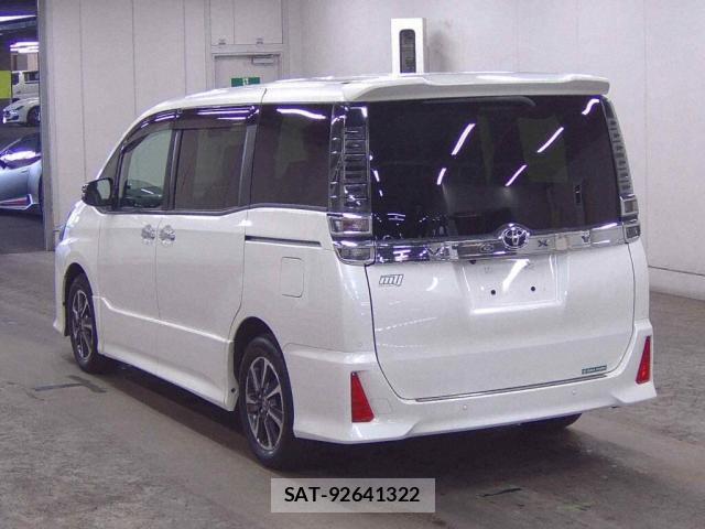 Toyota VOXY 2021-09 8546432-1