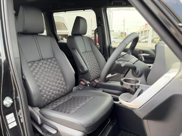 Toyota VOXY 2025-11 8546480-3