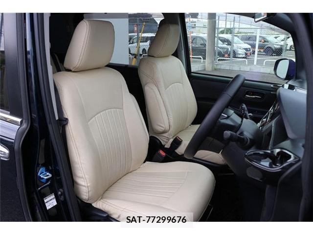 Toyota VOXY 2016-07 8546716-14