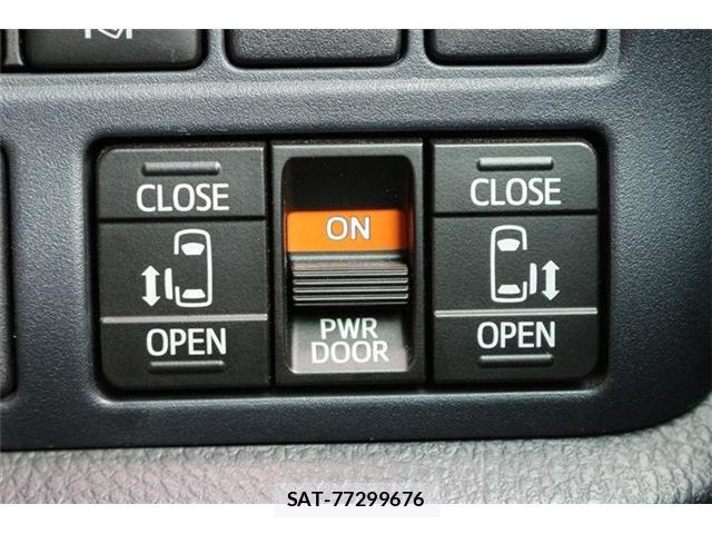 Toyota VOXY 2016-07 8546716-6
