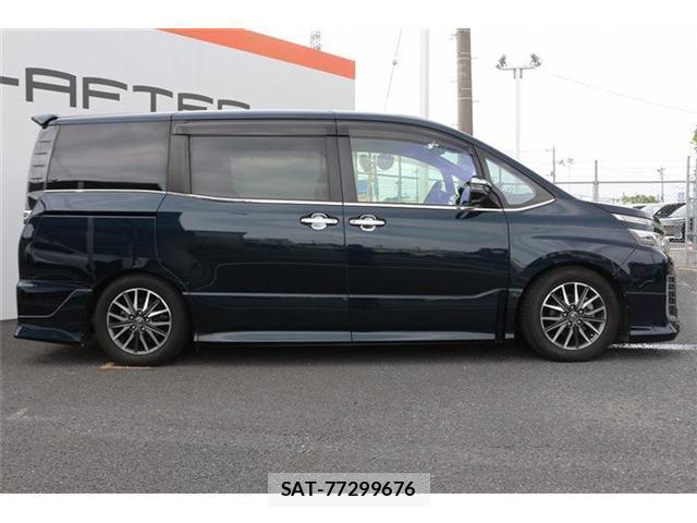 Toyota VOXY 2016-07 8546716-8
