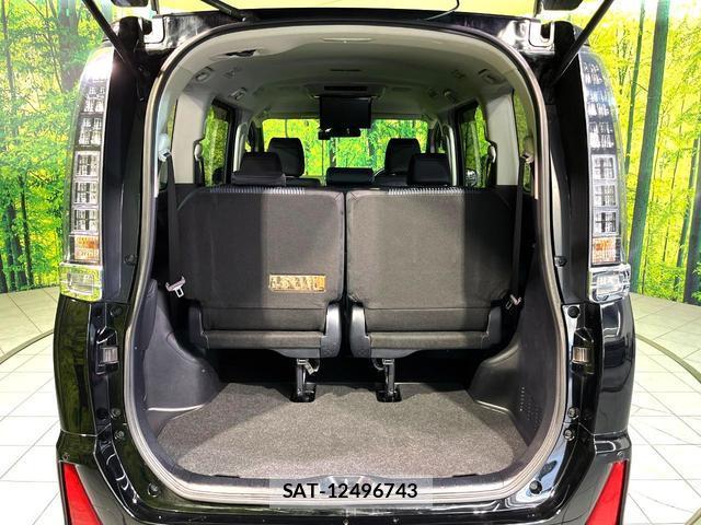 Toyota VOXY 2016-01 8546842-10
