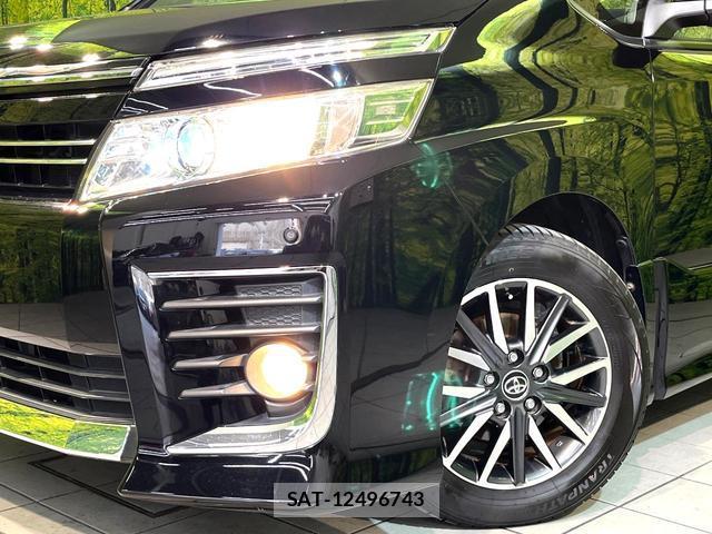 Toyota VOXY 2016-01 8546842-12