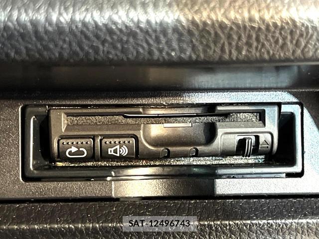 Toyota VOXY 2016-01 8546842-6
