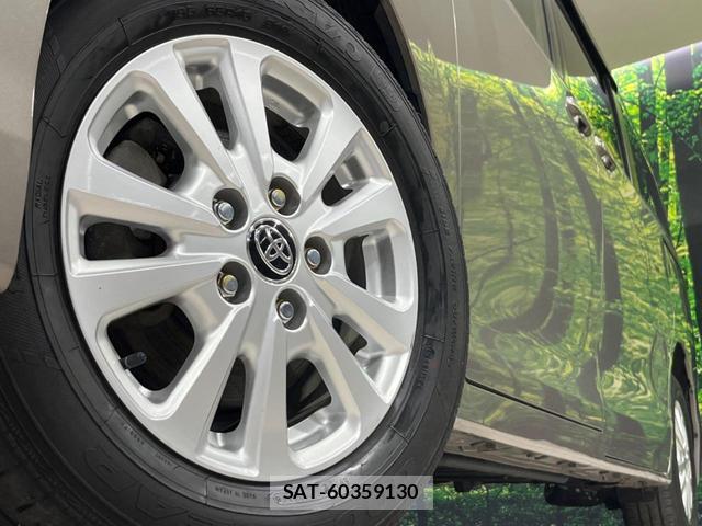 Toyota VOXY 2019-04 8546865-15