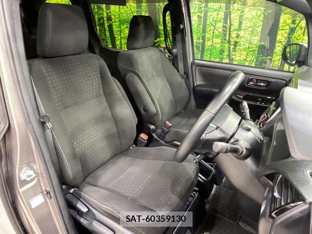 Toyota VOXY 2019-04 8546865-9