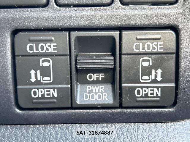 Toyota VOXY 2019-10 8546877-3