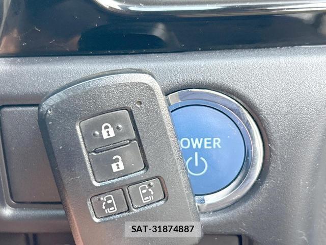 Toyota VOXY 2019-10 8546877-9