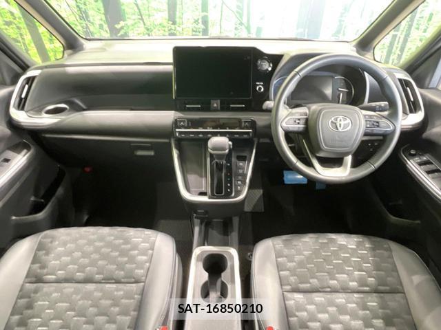 Toyota VOXY 2025-04 8546880-1