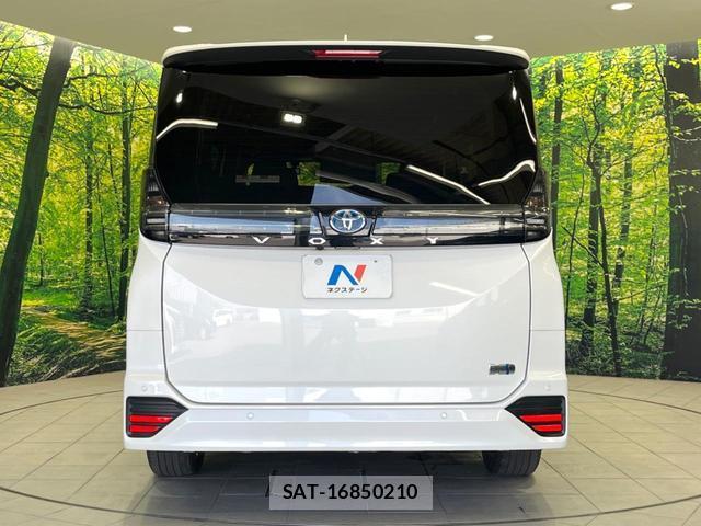 Toyota VOXY 2025-04 8546880-15