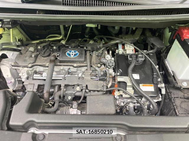 Toyota VOXY 2025-04 8546880-17