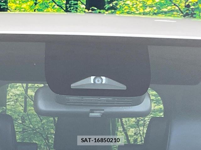 Toyota VOXY 2025-04 8546880-4