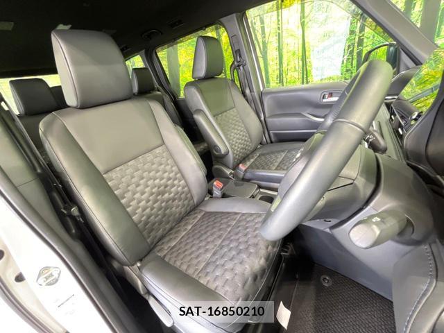 Toyota VOXY 2025-04 8546880-7