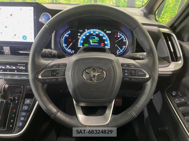 Toyota VOXY 2022-03 8546906-11