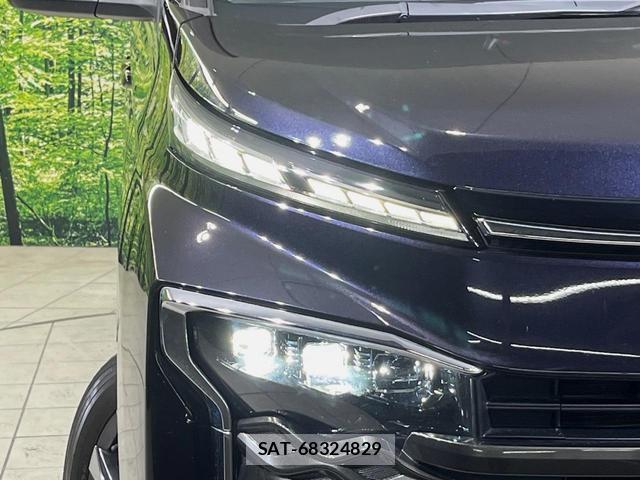 Toyota VOXY 2022-03 8546906-12