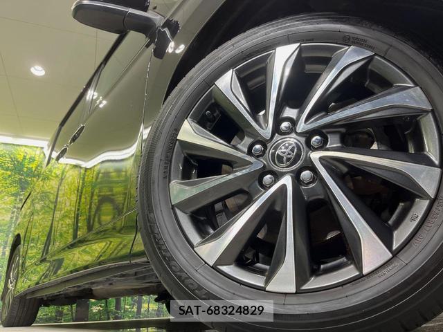 Toyota VOXY 2022-03 8546906-13