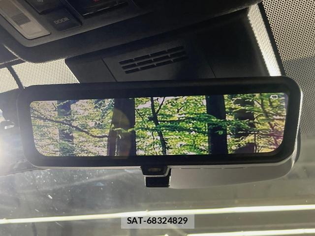 Toyota VOXY 2022-03 8546906-6
