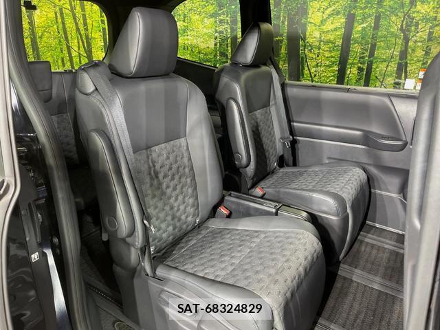 Toyota VOXY 2022-03 8546906-8